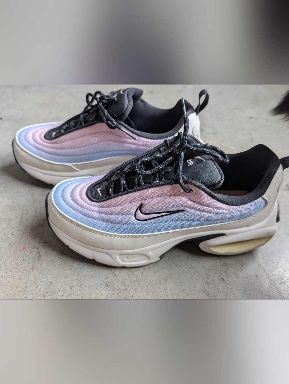 Women's W Nike Air Max Portal "Dawn" Size 6